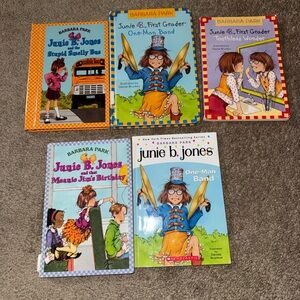 Junie B. Jones Book Bundle (Set of 5) - Includes Hardcover!